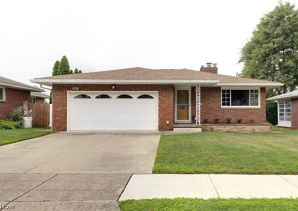 1st image of 200 Selden Ave