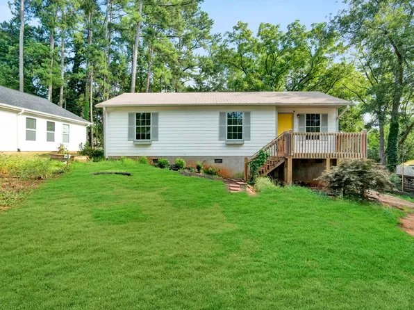 313 W James St, Greer, SC 29650
