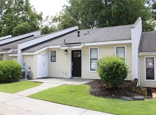 211 Goshen Ln #211, Woodstock, GA