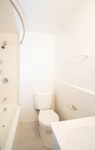 90 Westland Ave #710 Photo 1