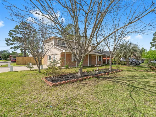 907 Northbend Dr, Baytown, TX 77521
