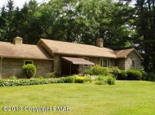 265 Keokee Chapel Ln, Cresco, PA 18326