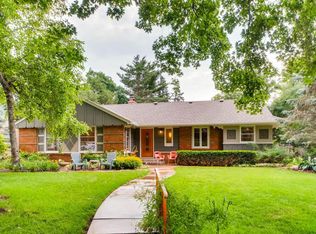 1455 Skiles Ln, Arden Hills, MN 55112