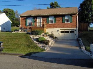 854 Donegal Dr, Follansbee, WV 26037