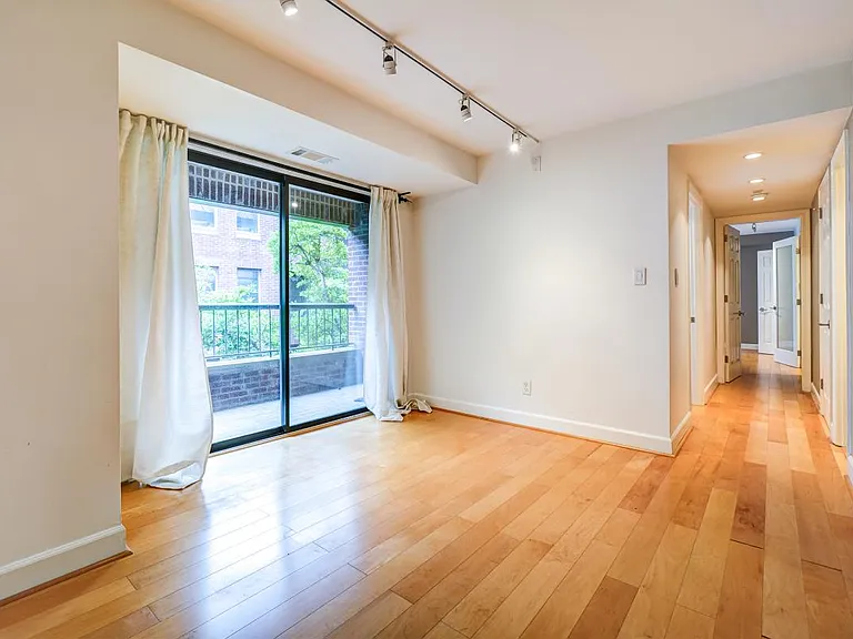 1080 Wisconsin Ave NW #2019 — Photo 7