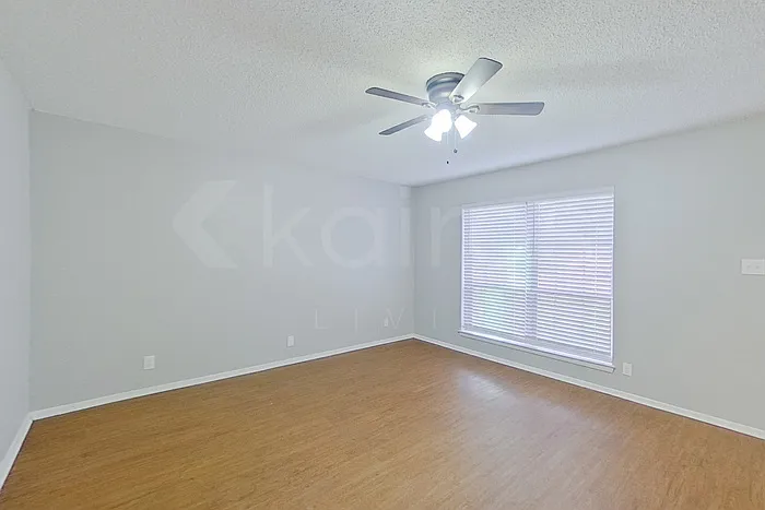 923 Kimbrough St — Photo 5