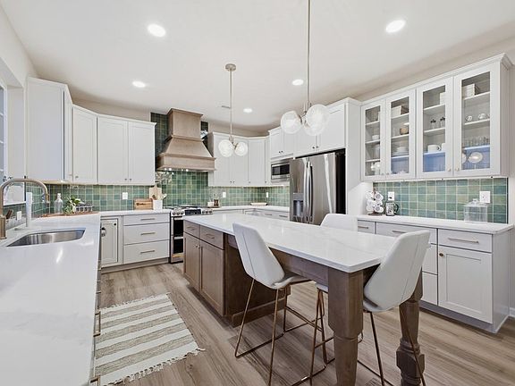 Breckenridge Grande Optional U-Shaped Kitchen with Wet Bar