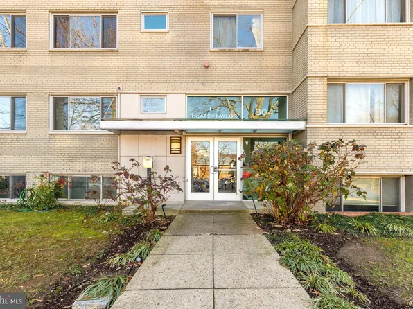 804 Taylor St NW #402, Washington, DC 20011