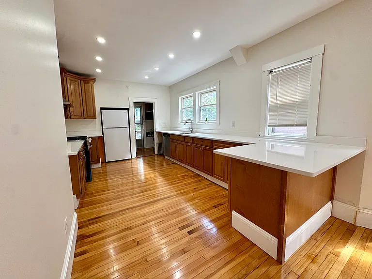 269 Alewife Brook Pkwy #1 — Photo 4