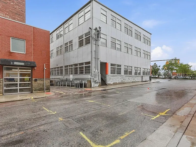 444 N Front St #301 — Photo 16