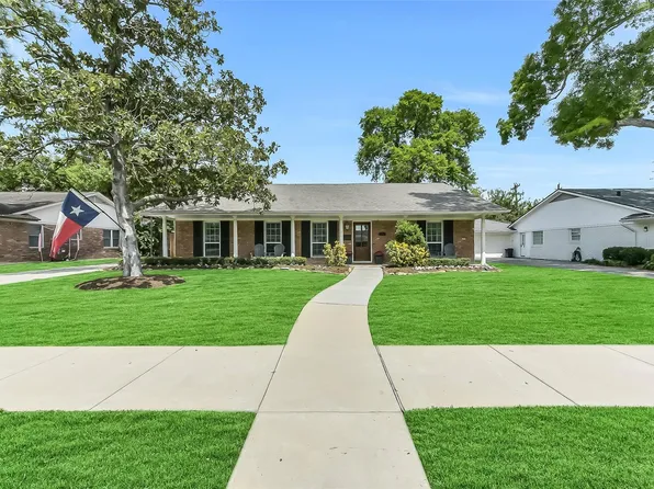 7706 Meadowbriar Ln, Houston, TX 77063
