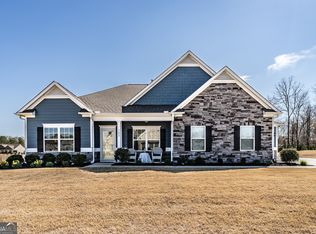 103 Topaz St, Calhoun, GA 30701