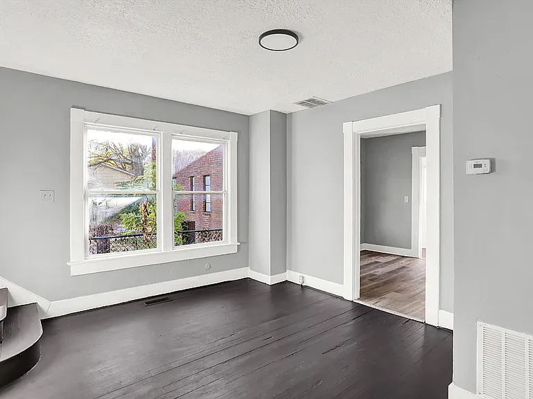 1020 N Rural St — Photo 16