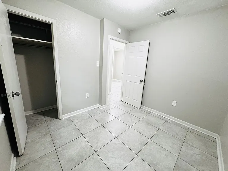 3433 Hollywood St — Photo 26