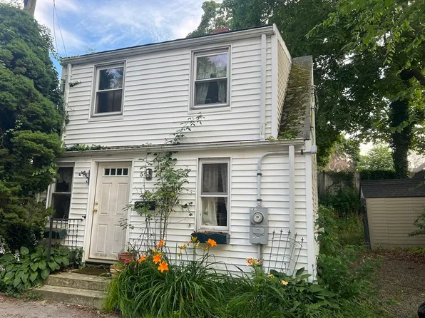 5 Green Street Ct, Hingham, MA 02043