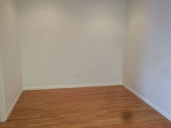 5th image of 3430 44th St APT 3F