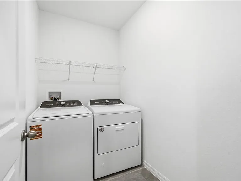 2868 Gardiner Ln — Photo 37