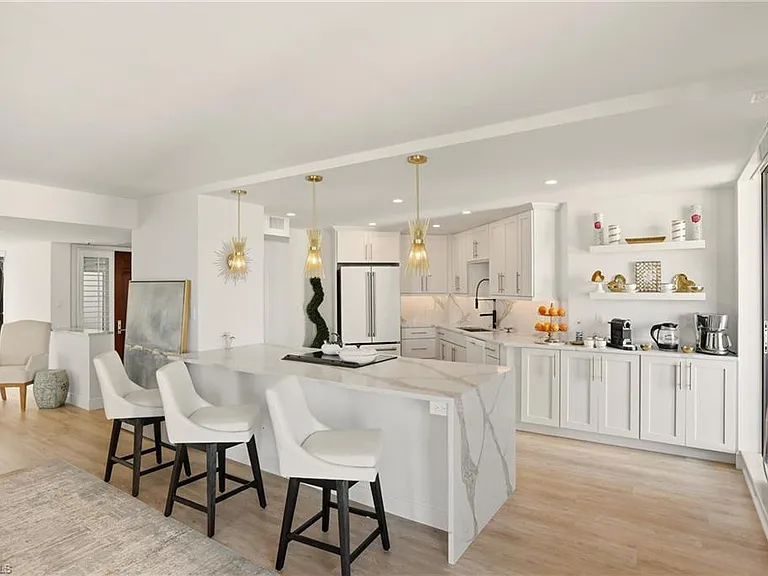 4551 Gulf Shore Blvd N #1500 — Photo 12