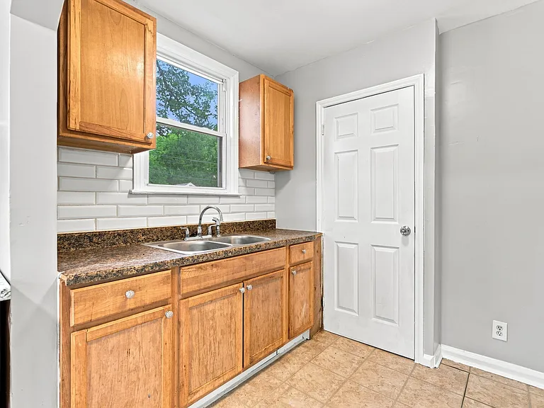 11034 Craft St — Photo 10