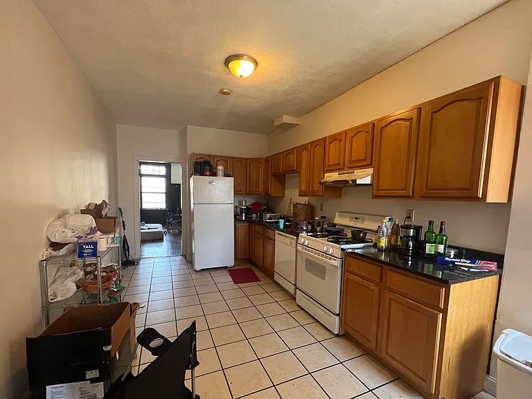 1905 Beacon St #2F — Photo 3