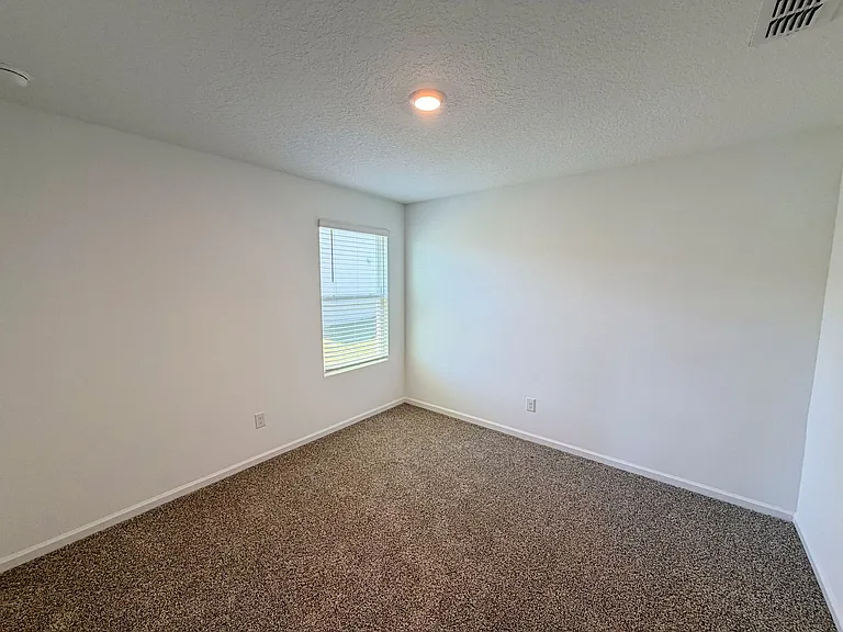 462 Ardila Cir — Photo 11