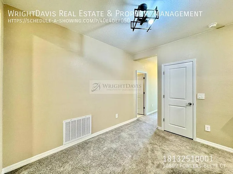 10809 Fowlers Bluff Ct — Photo 15