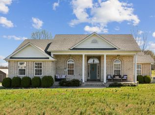 106 Mai Ridge Ln, Lafayette, TN 37083