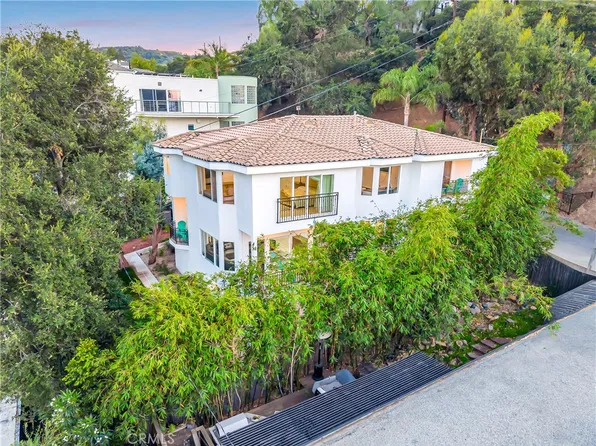 4330 Alhama Dr, Woodland Hills, CA 91364