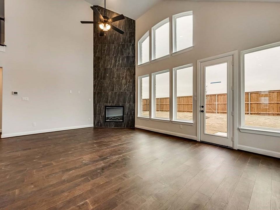 1112 Silverthorn Trl, Justin, TX 76247 MLS 20189146 Zillow