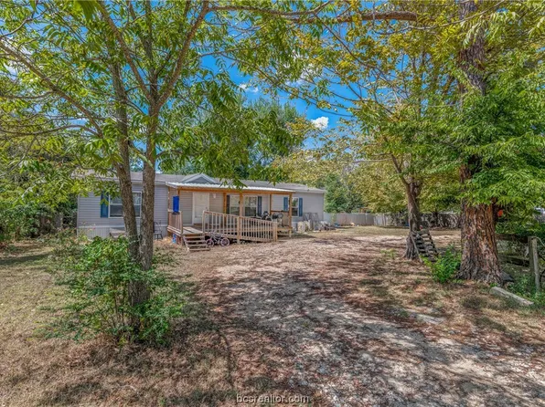 242 Jesse St, Rockdale, TX 76567