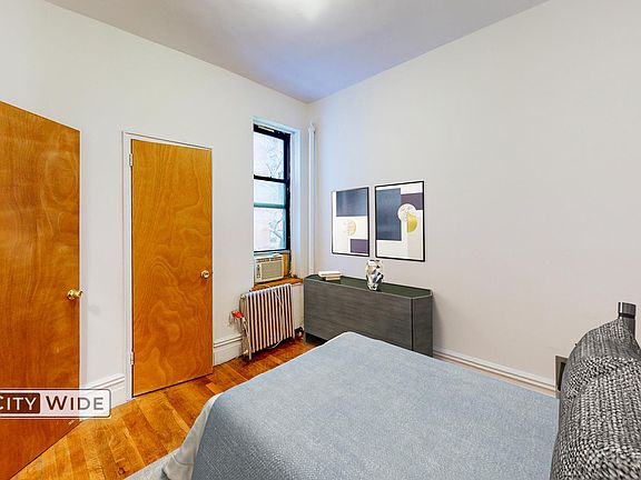 3rd image of 158 E 82nd St APT 5a
