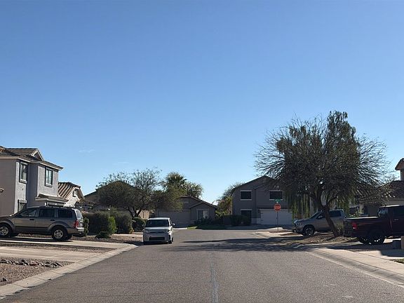 5th image of 422 E Daniella Dr