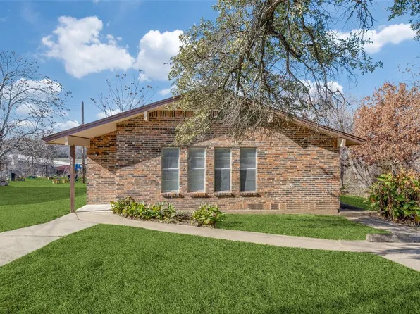 451 Wilshire Ave, Azle, TX 76020