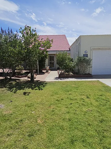 650 Frontier Dr Photo 1