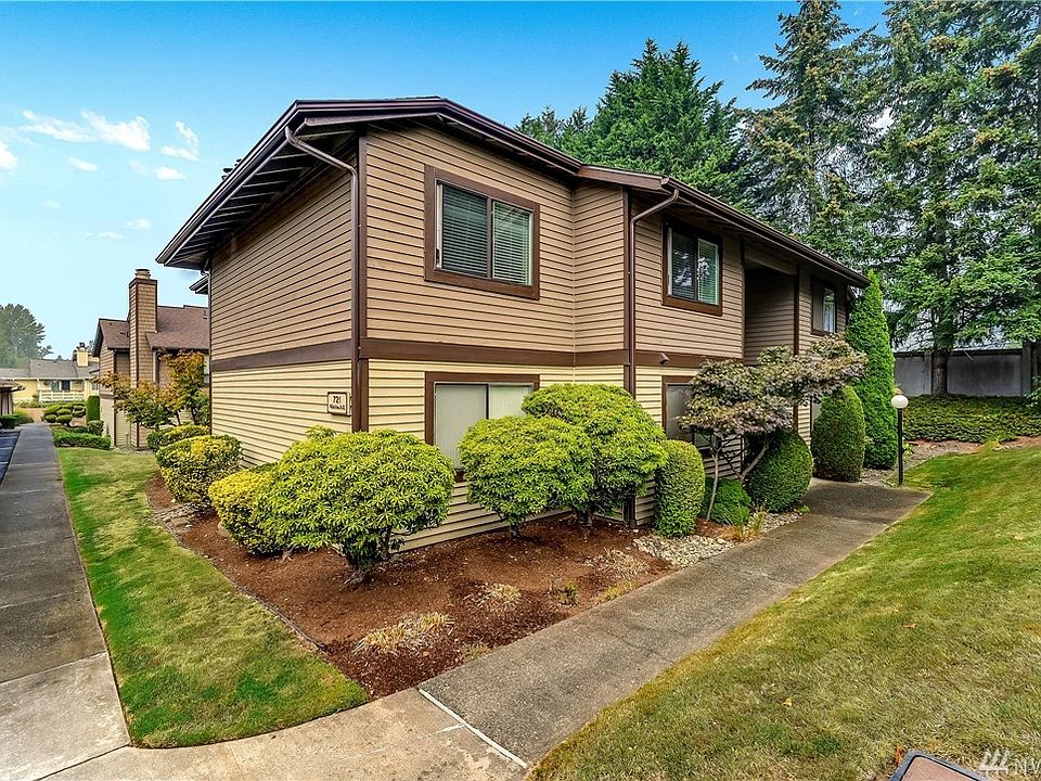 1st image of 721 143rd Ave NE APT 8B