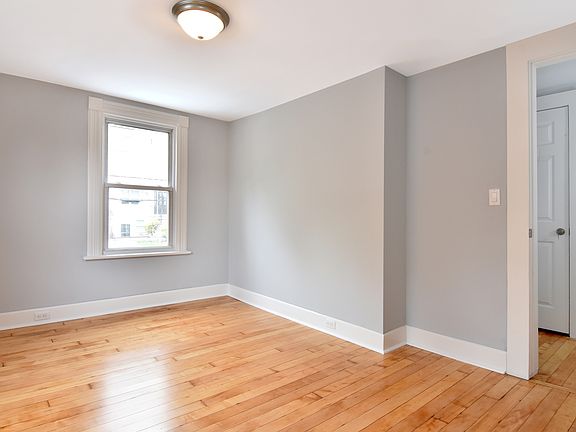 4th image of 51 Southfield Ave #2