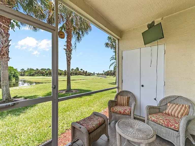 4210 Gator Trace Ave #B — Photo 15