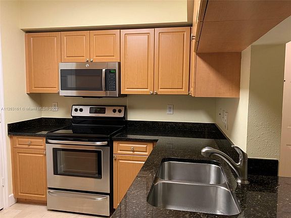 4th image of 6556 Emerald Dunes Dr APT 105