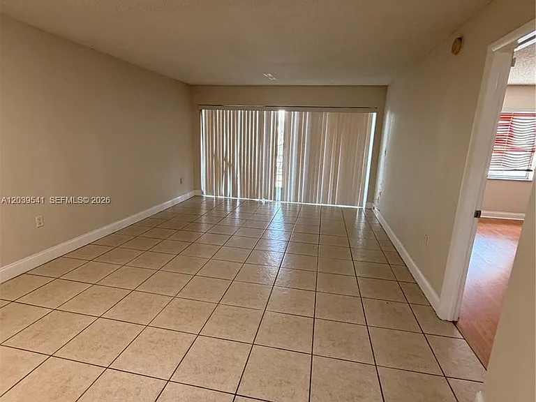 4205 N University Dr #309 — Photo 8
