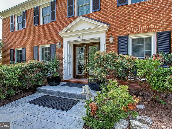 2nd image of 6308 Cameo Ct