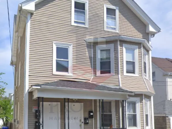 46 Harvest St #3, Providence, RI 02909