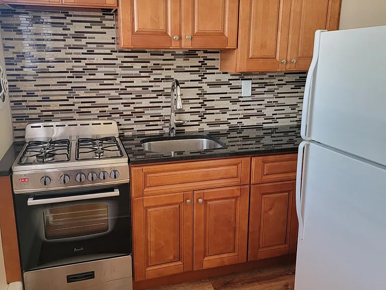 6200 Torresdale Ave — Photo 1