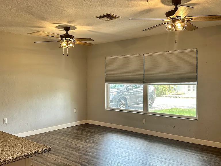 5936 Elm St — Photo 20
