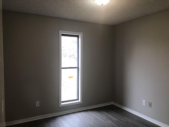 4th image of 6498 Chickasaw Dr