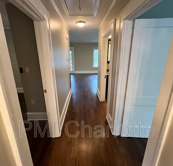 1525 Browns Ave — Photo 10