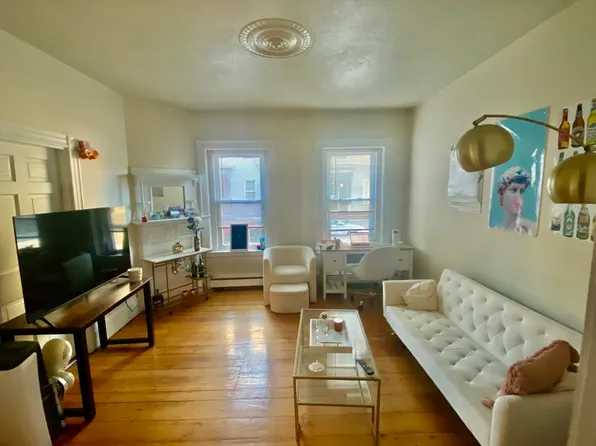 111 H St APT 1, Boston, MA 02127