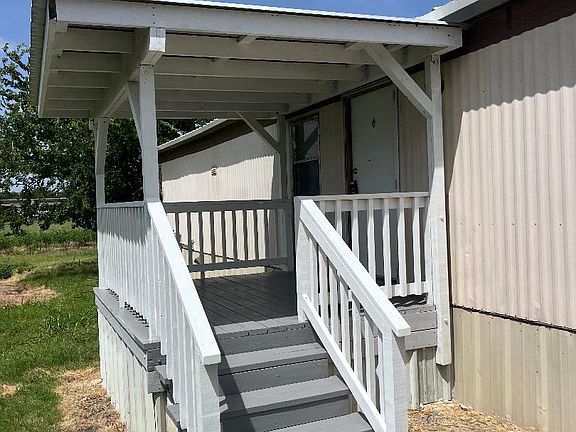 4th image of 11573 Buttercup Ln