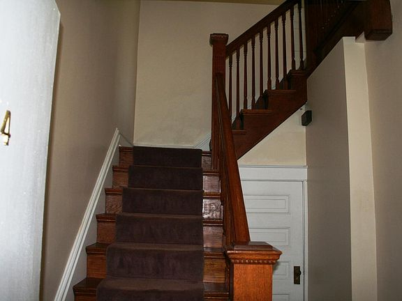2nd image of 1326 E 9th Ave #4