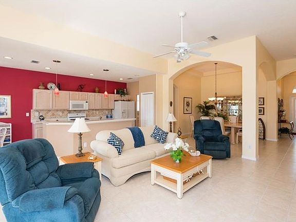 5th image of 3808 Whispering Oaks Dr