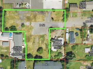 1075 D St #10, Independence, OR 97351